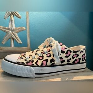 Woman’s cute leopard print sneakers